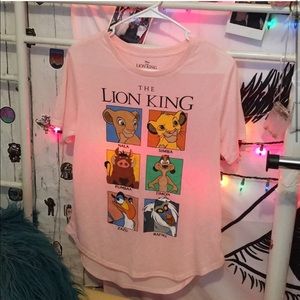 🌻2/$30 Lion king tee